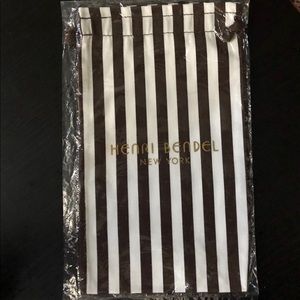 Henri Bendel dust bag - new